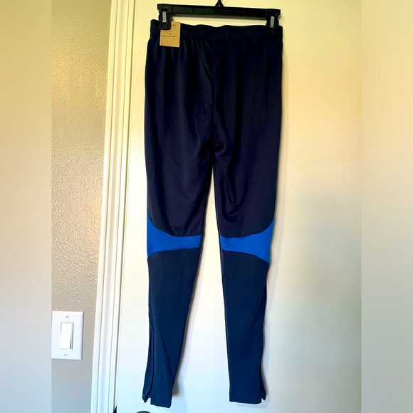 NIKE WOMENS DRI-FIT ACADEMY PRO PANT JOGGERS - Picture 5 of 9